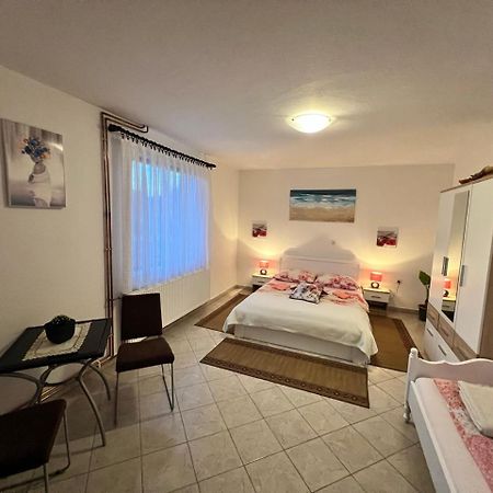 Apartments Fuma Otočac 外观 照片